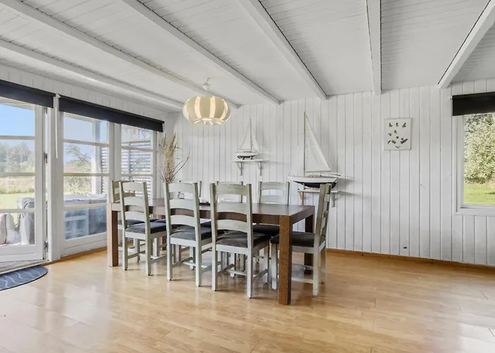 Ferienhaus 3 Bedroom Beautiful In